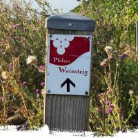 Wegzeichen-weinsteig Wegzeichen-weinsteig